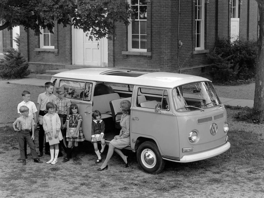  Volkswagen T2 Bus 1967 года  (фото 13 из 16)